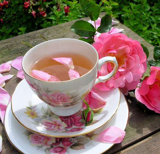 rose - the cooling herb your heart and skin have both been asking for.