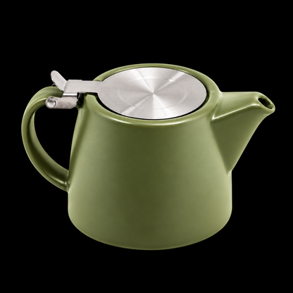 teapot with infuser