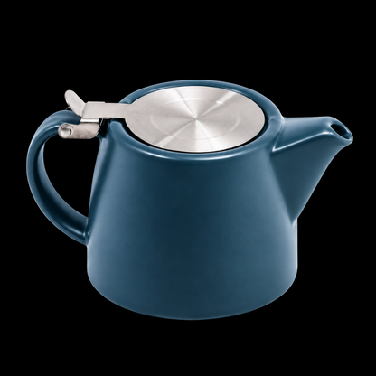 teapot with infuser