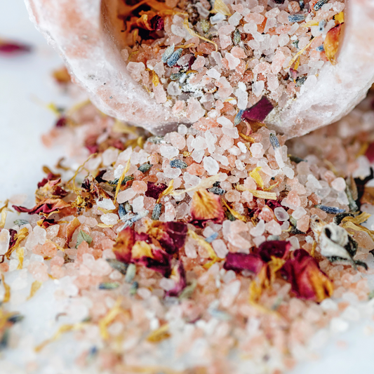root & spice bath soak